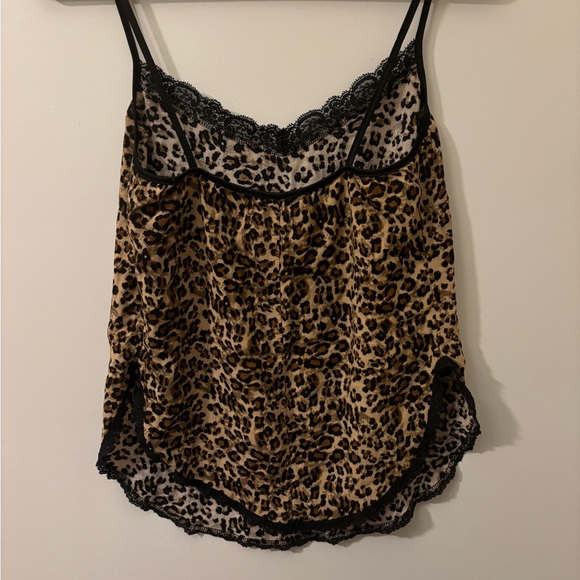 Cute cheetah print tank top - Picture 2 of 2